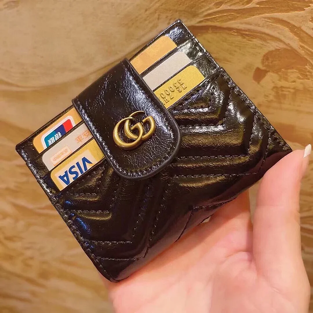 gg new arrival wallets size : 10×9 cm
