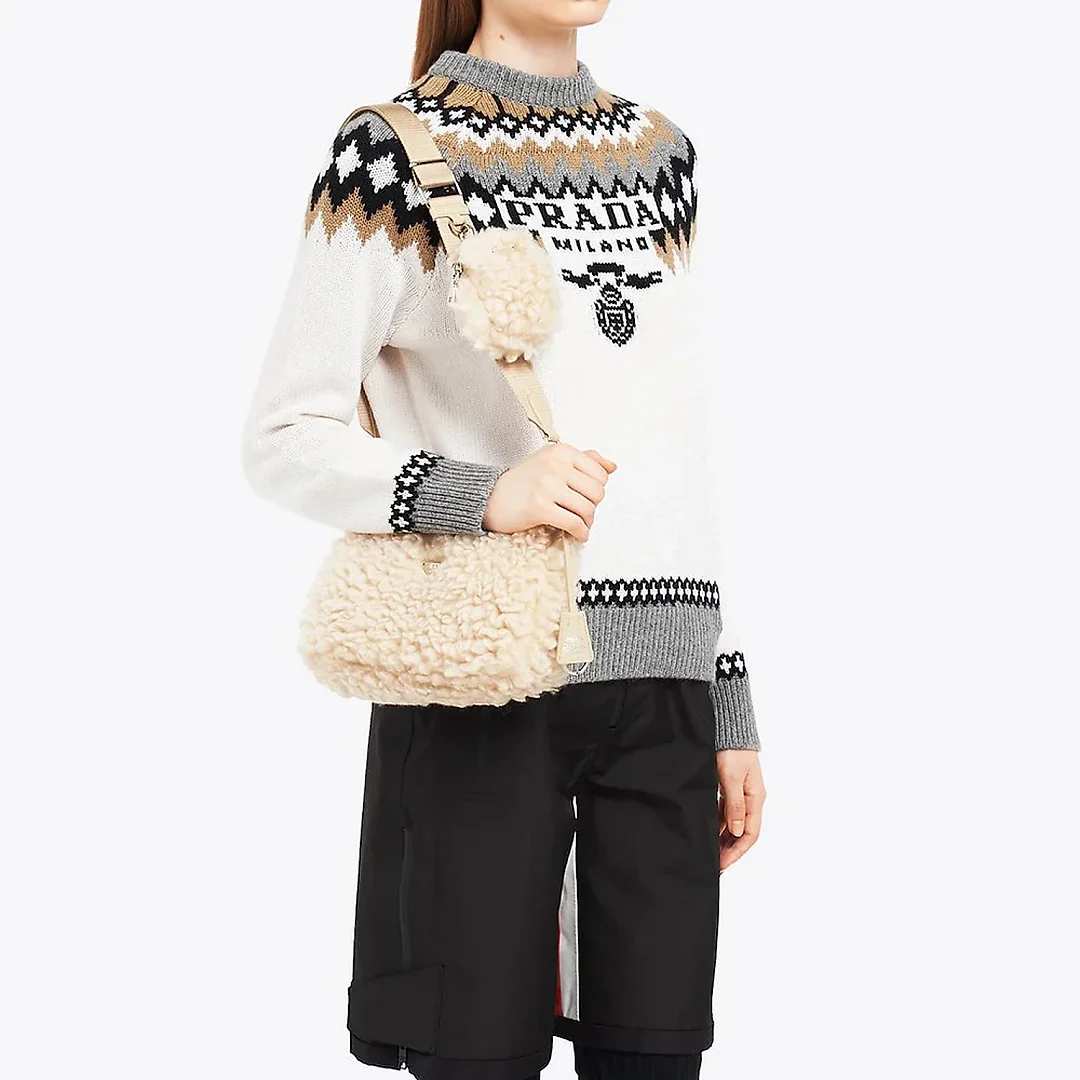 PP Re-Edition 2005 in Wool and Cashmere