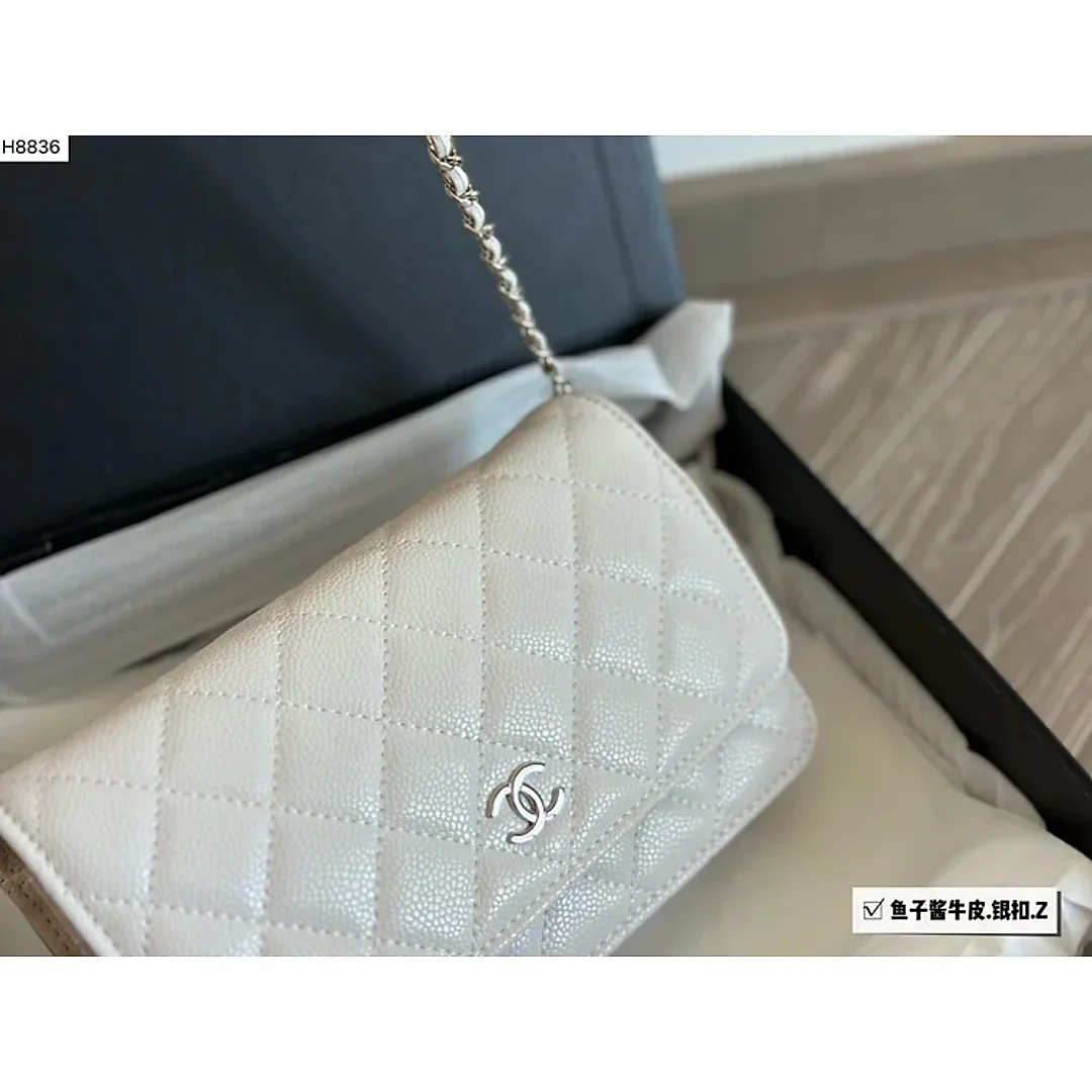 CC new arrival woc caviar leather bag size:19 * 12cm