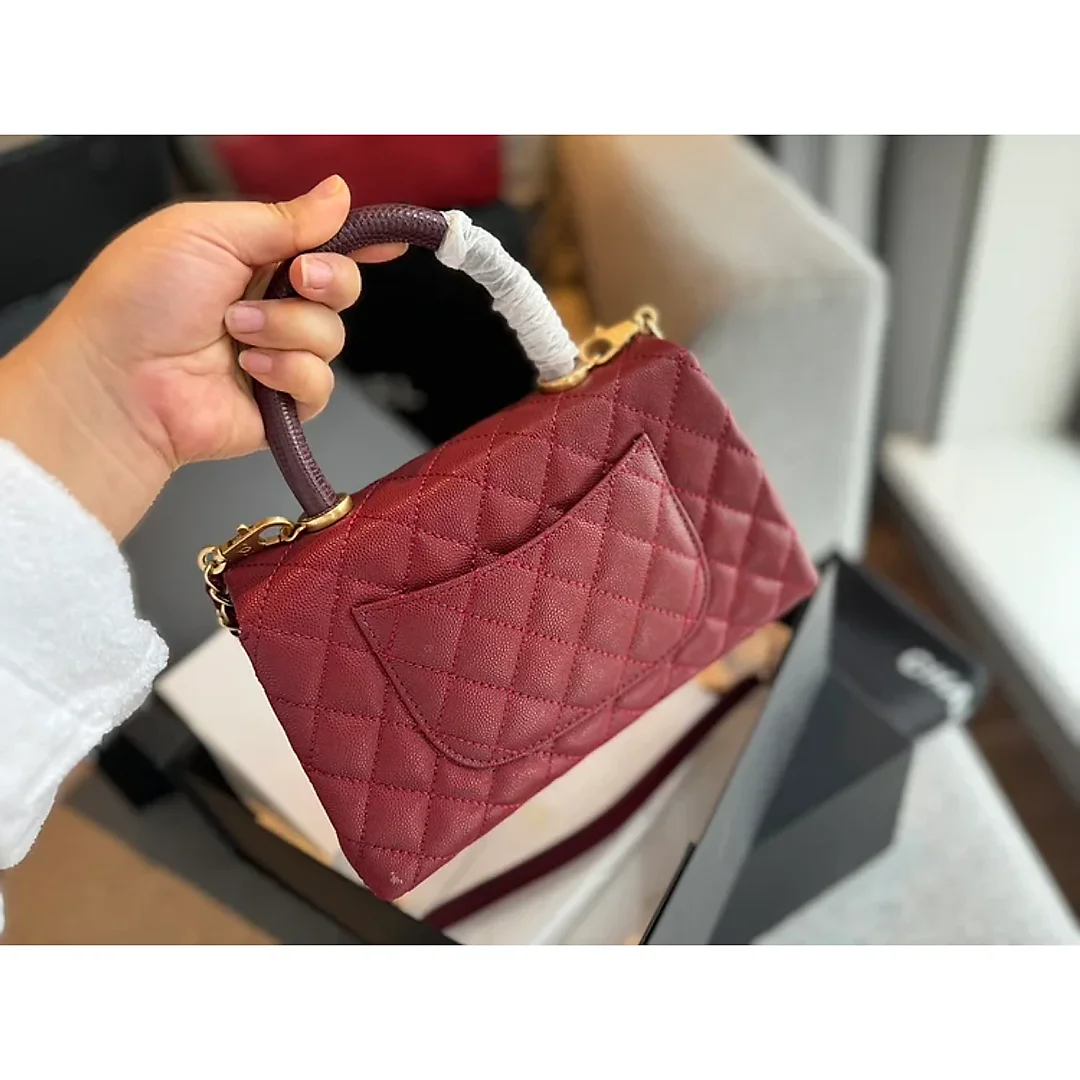CC coco handle caviar leather size : 23*13cm
