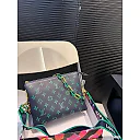 Louis new arrival cousin bag size: 26 * 20 cm