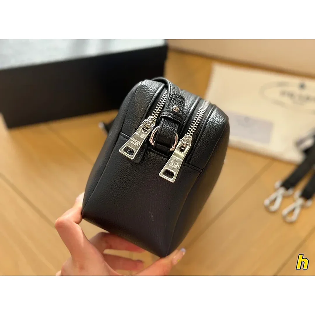 Pra new arrival camera bag size: 22*14cm