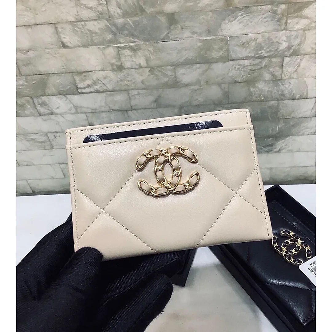 cc CO-CO 19 Card Holder Wallet 11cm/4.3in Gold Toned Hardware For Women Beige