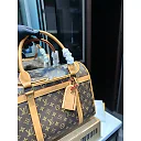 Louis new arrival pet bags size: 39*20*32 cm
