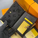 Louis new arrival wallets size : 13.5*9.5*3.5 cm