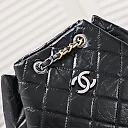 CC 17 Gabrielle backpack size : 24*23*11.5cm