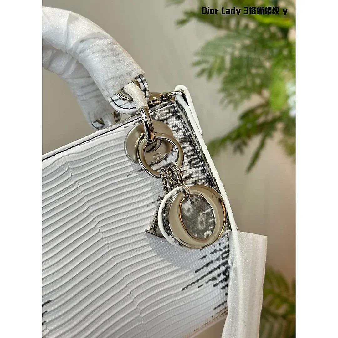 CD new arrival lady bag size;17cm