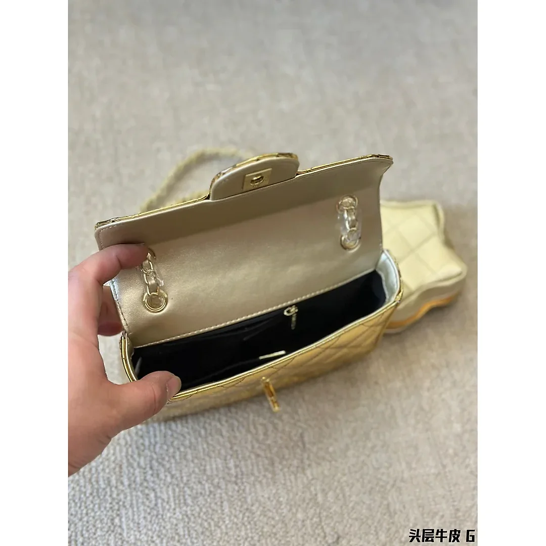 cc vintage bag new arrival size : 20*13 cm