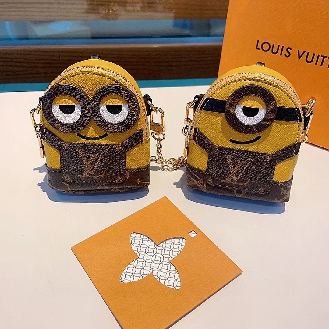 Louis mini wallet size: 12*9 cm