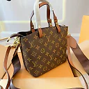 Louis new arrival tote bag size: 25 cm
