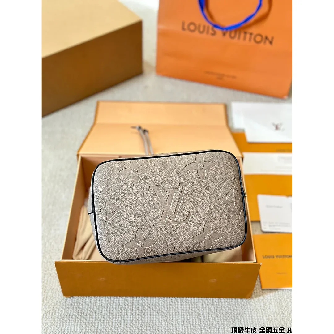 Louis 2024 Neonoe bb bag size: 20 cm