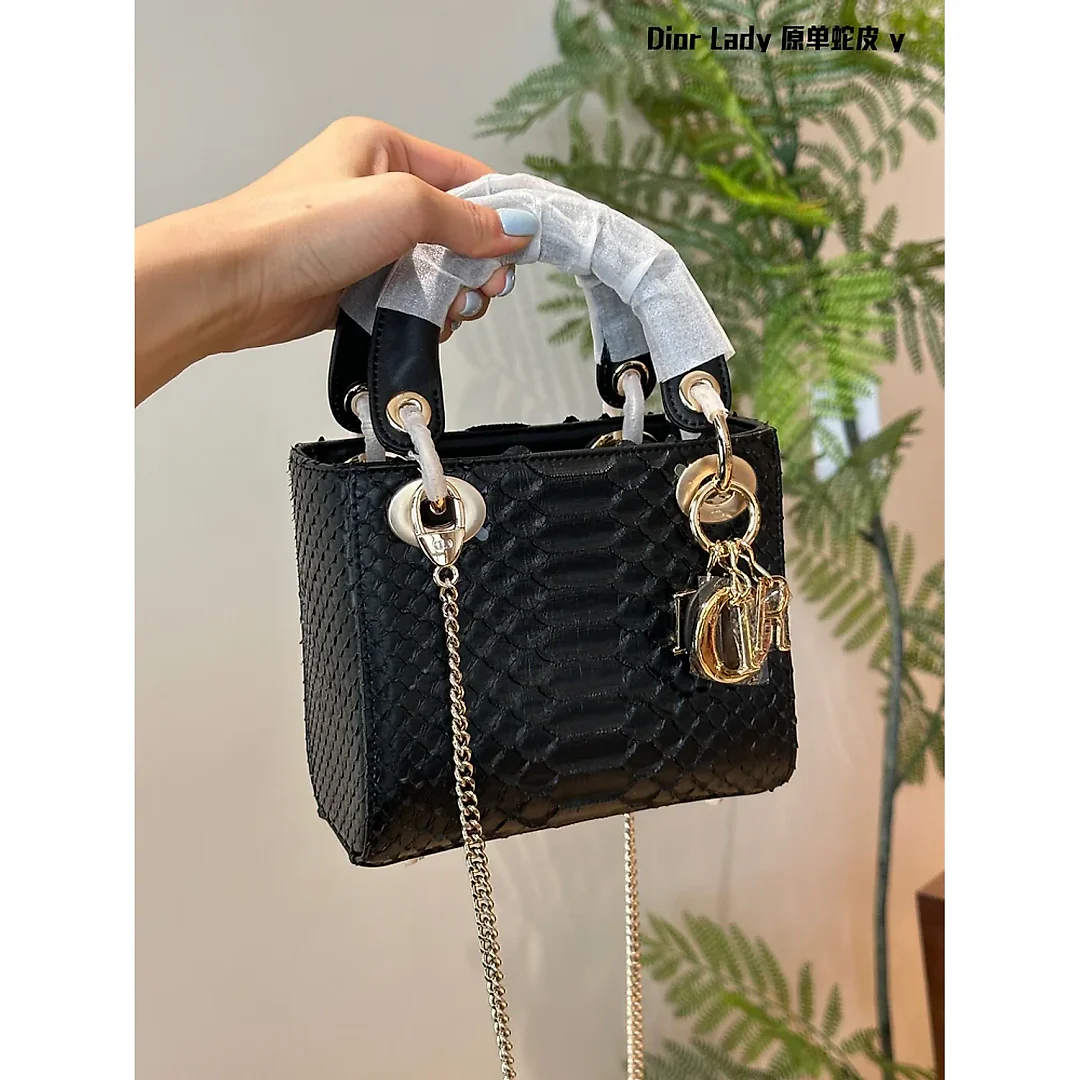 CD new arrival lady bag 02 size: 17cm