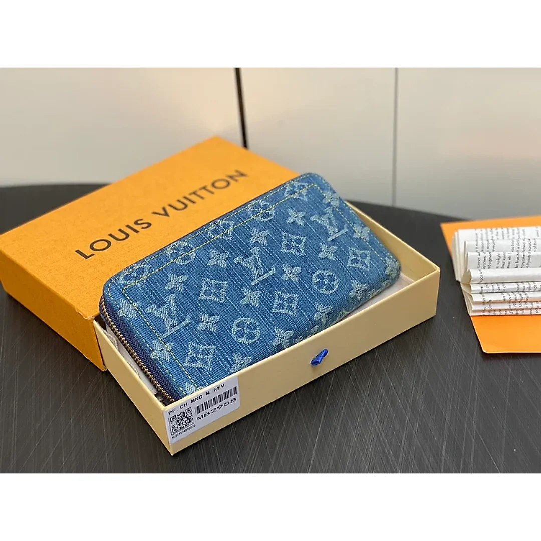 Louis new arrival Zippy Monogram denim wallet size: 19.5*10.5*2.5cm