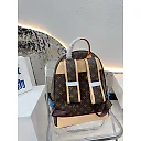 Louis new arrival backpack bag size: 33*41cm