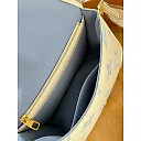 Louis new arrival bag size : 24 x 15 x 9cm