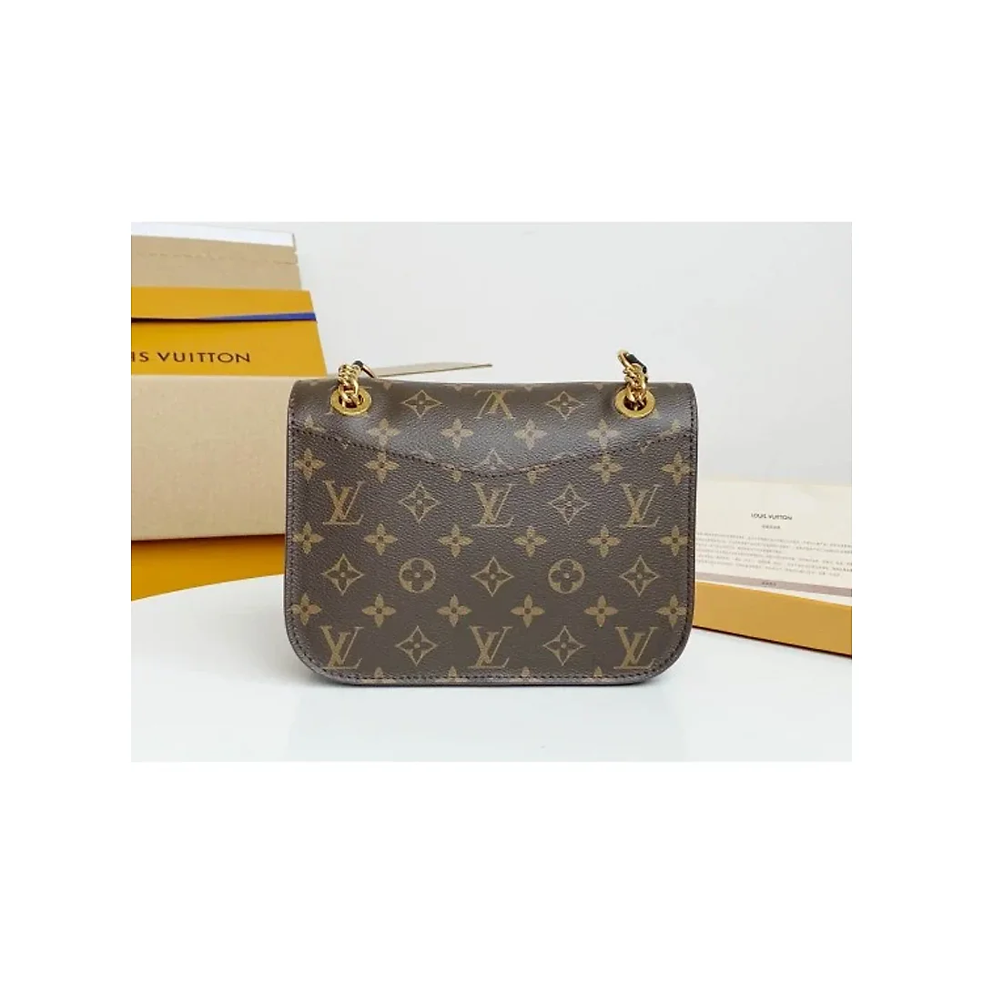 Model: M45592 size : 24 x 17 x 12 cm