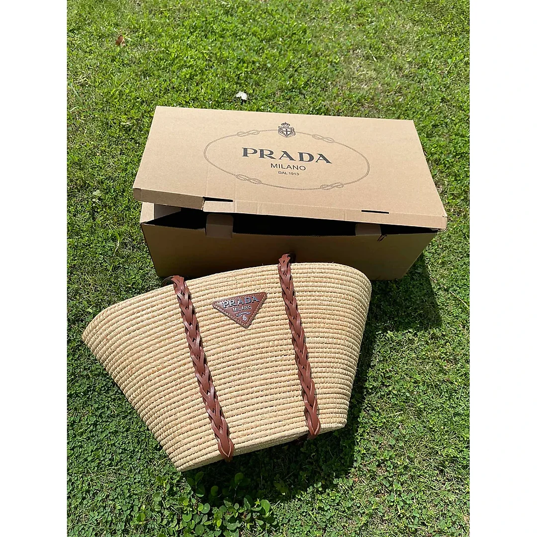 Pra new arrival tote bag size : 50*18*26 cm top quality ~