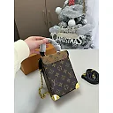 Louis new arrival phone bag size : 12*6*17 cm