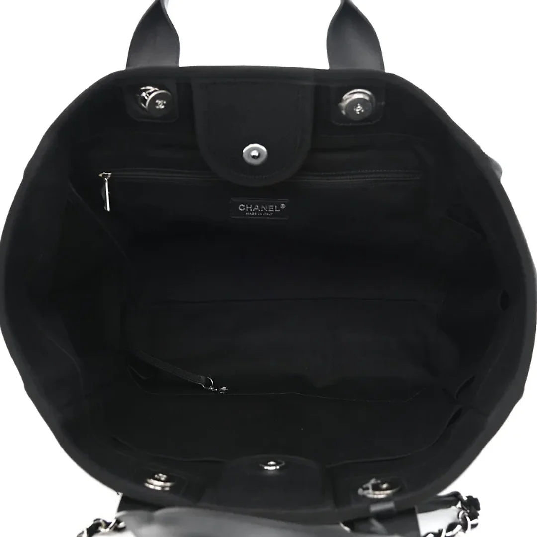 cc Canvas Pearl Medium Deauville Tote Black