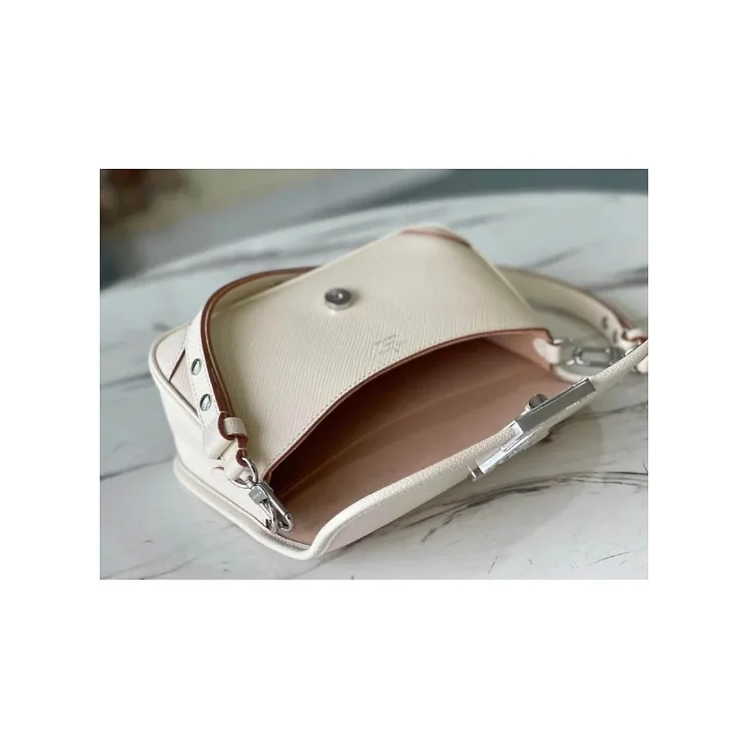 Model: M59457 Size: 24.5 x 15.5 x 9 cm