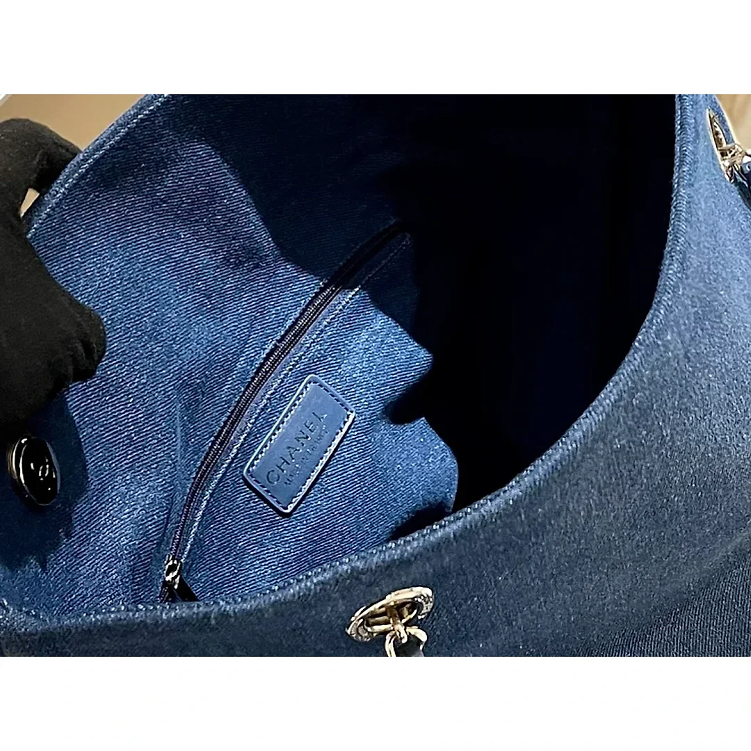 CC new arrival denim tote bag size: 30*40 cm