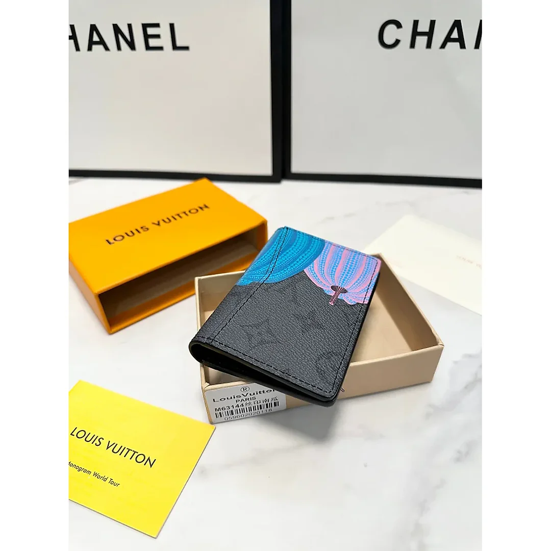 Louis new arrival wallet 01 size: 9×5 cm