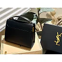 Y Cassandra Monogram Clasp Bag size 21*18 cm