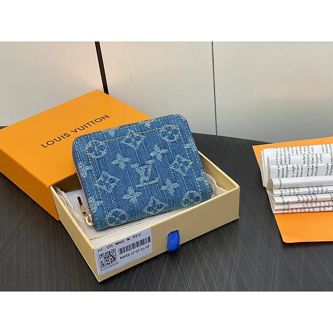Louis new arrival Zippy Monogram denim wallet size: 11*8.5*2cm
