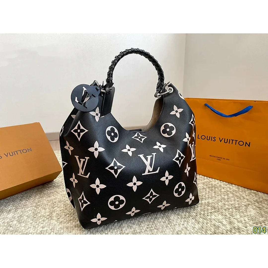 Louis new arrival tote bag size: 34 * 28 cm