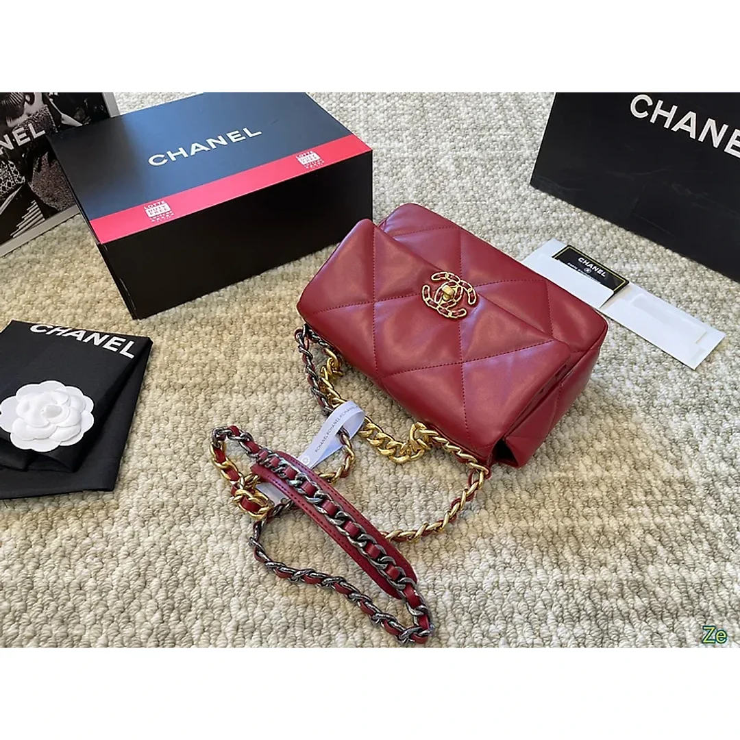 CC 19bag new arrival women bag size : 25*16 cm