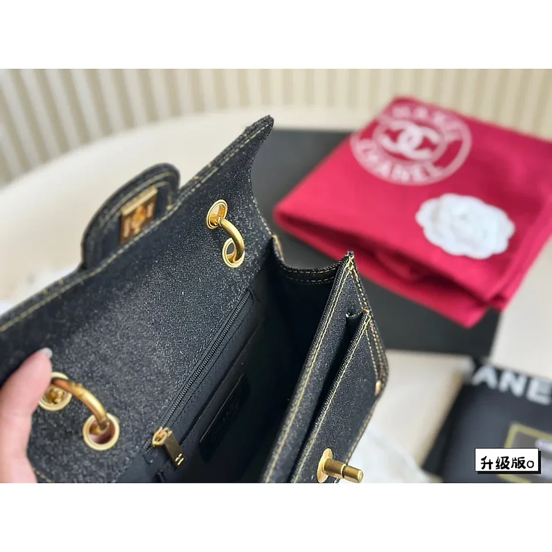 CC new arrival 23s denim bag size: 19*14 cm