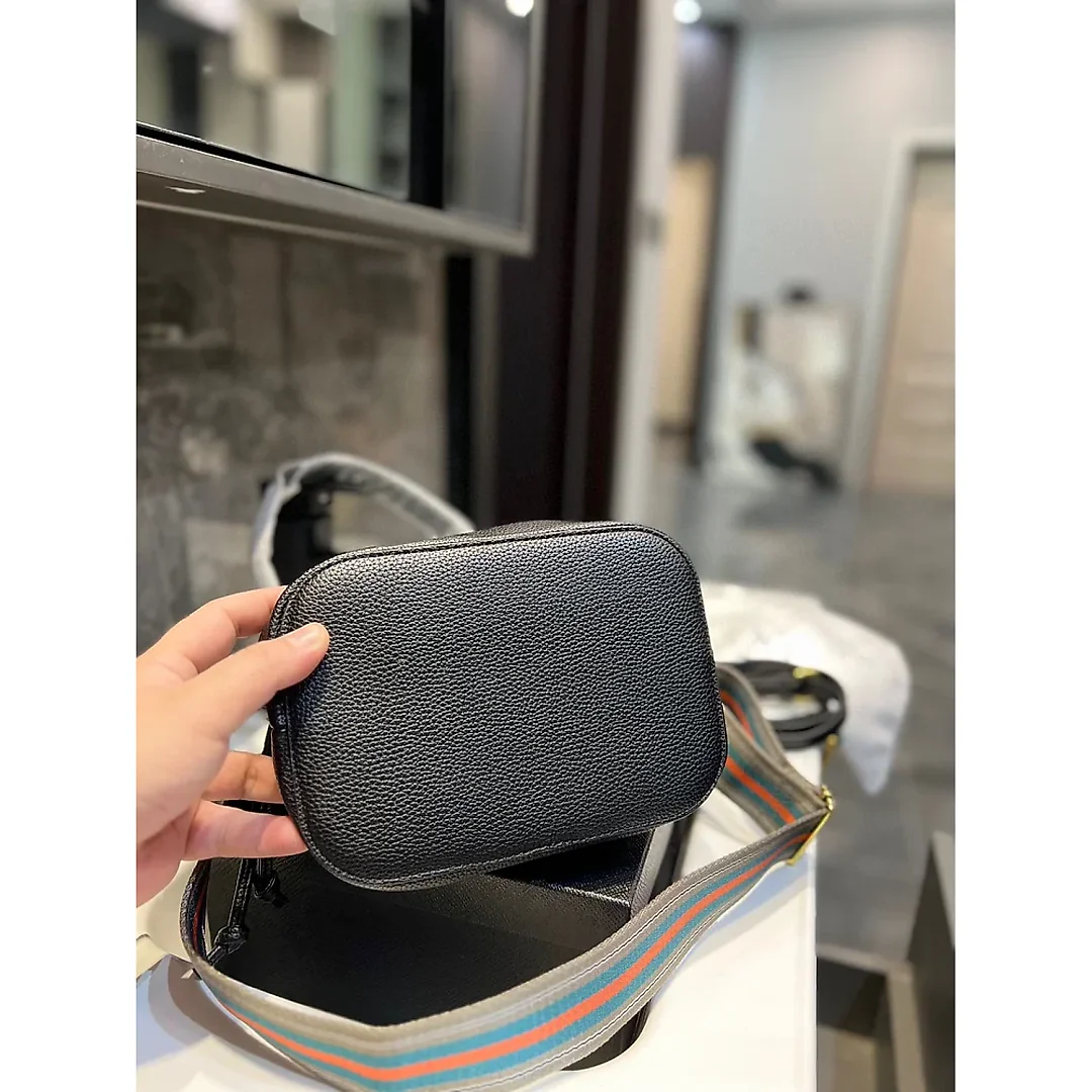 Pra new arrival bucket bag size : 25 * 21 cm