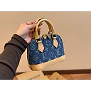 Louis Alma bb denim bag size :  20*14cm