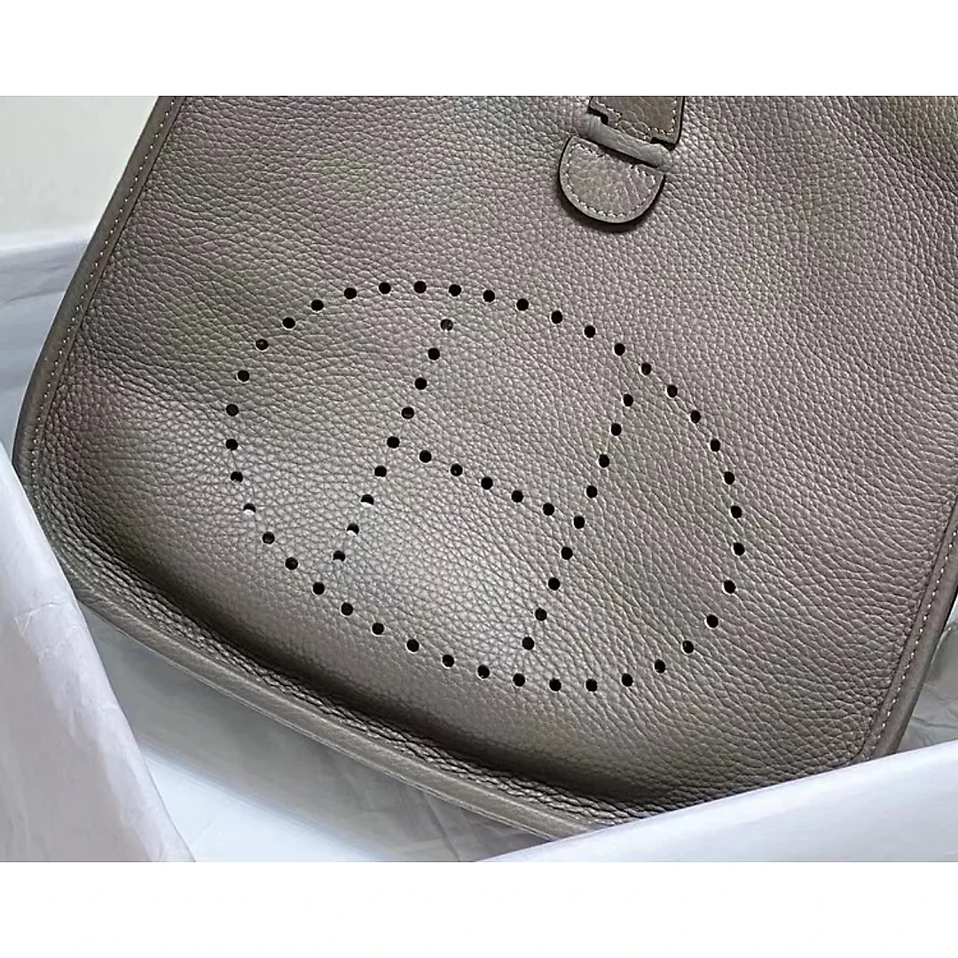 H Evelyne29 new arrival 09 size : 29*30 cm