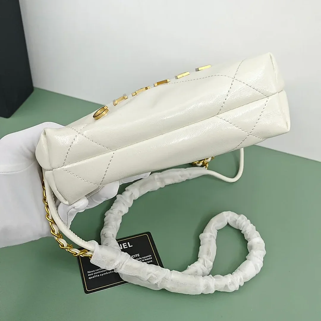 CC mini 22bag new arrival size : 20*19*6cm