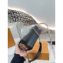 Louis new arrival TWIST bag size?3 * 16 cm