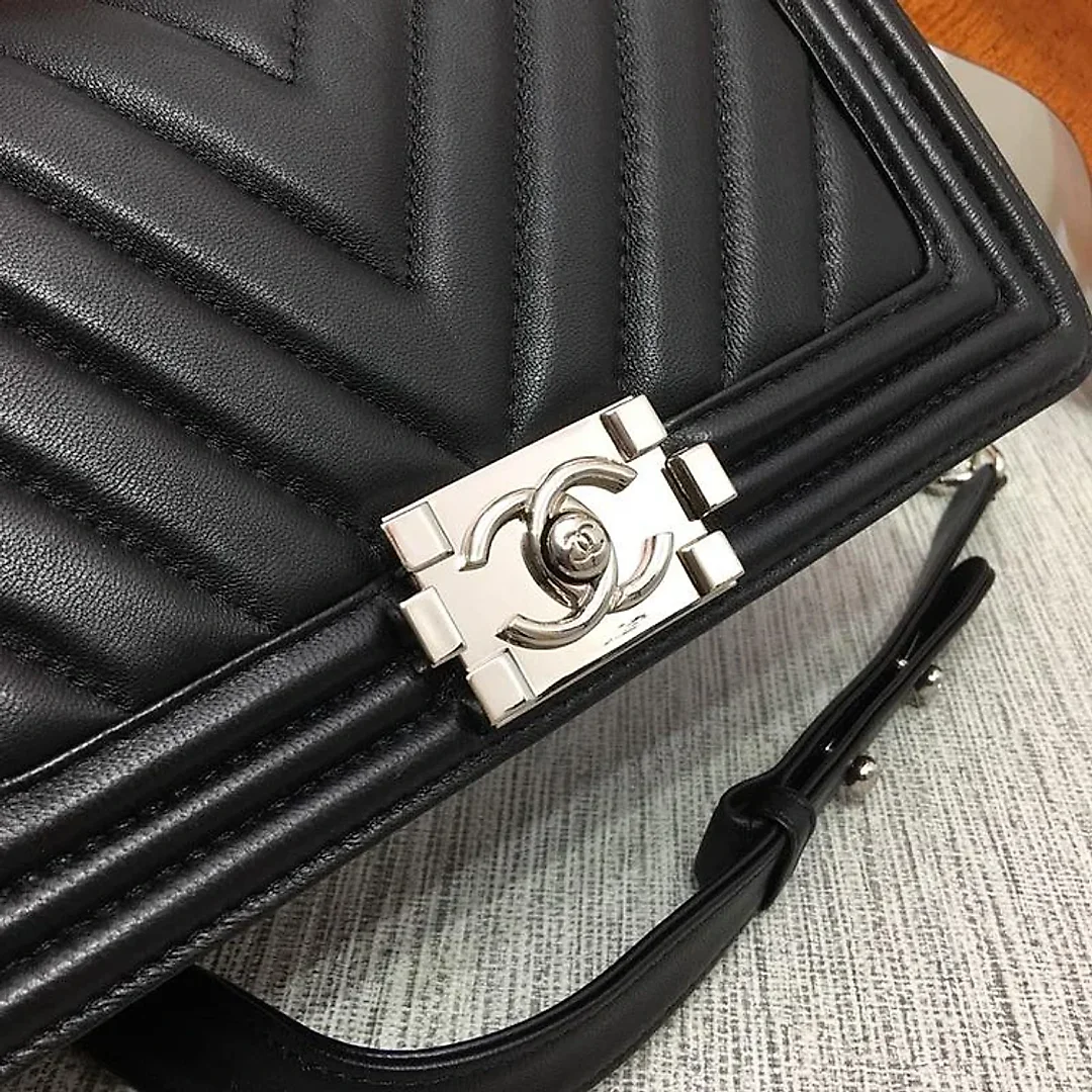 CC 25cm Boy Handbag Calfskin Silver Tone Metal Black