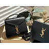 Y Cassandra Monogram Clasp Bag size 21*18 cm