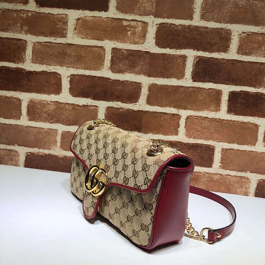 GG Marmont Small Shoulder Bag