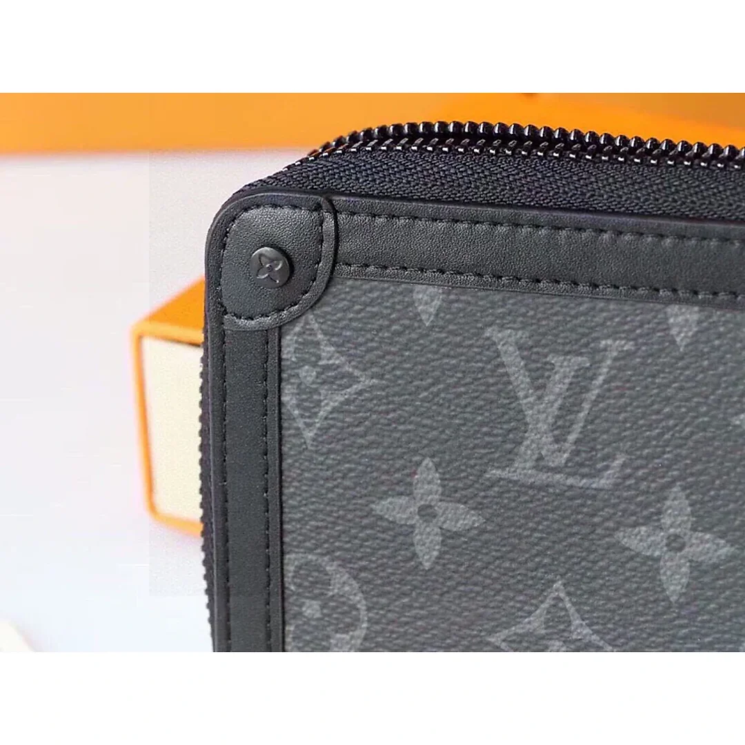 Louis new arrival Trunk men’s wallet size: 19×10 cm