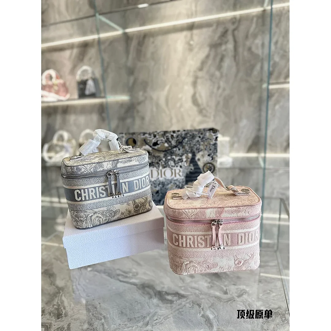 D new arrival bucket bag size;25*15*14cm