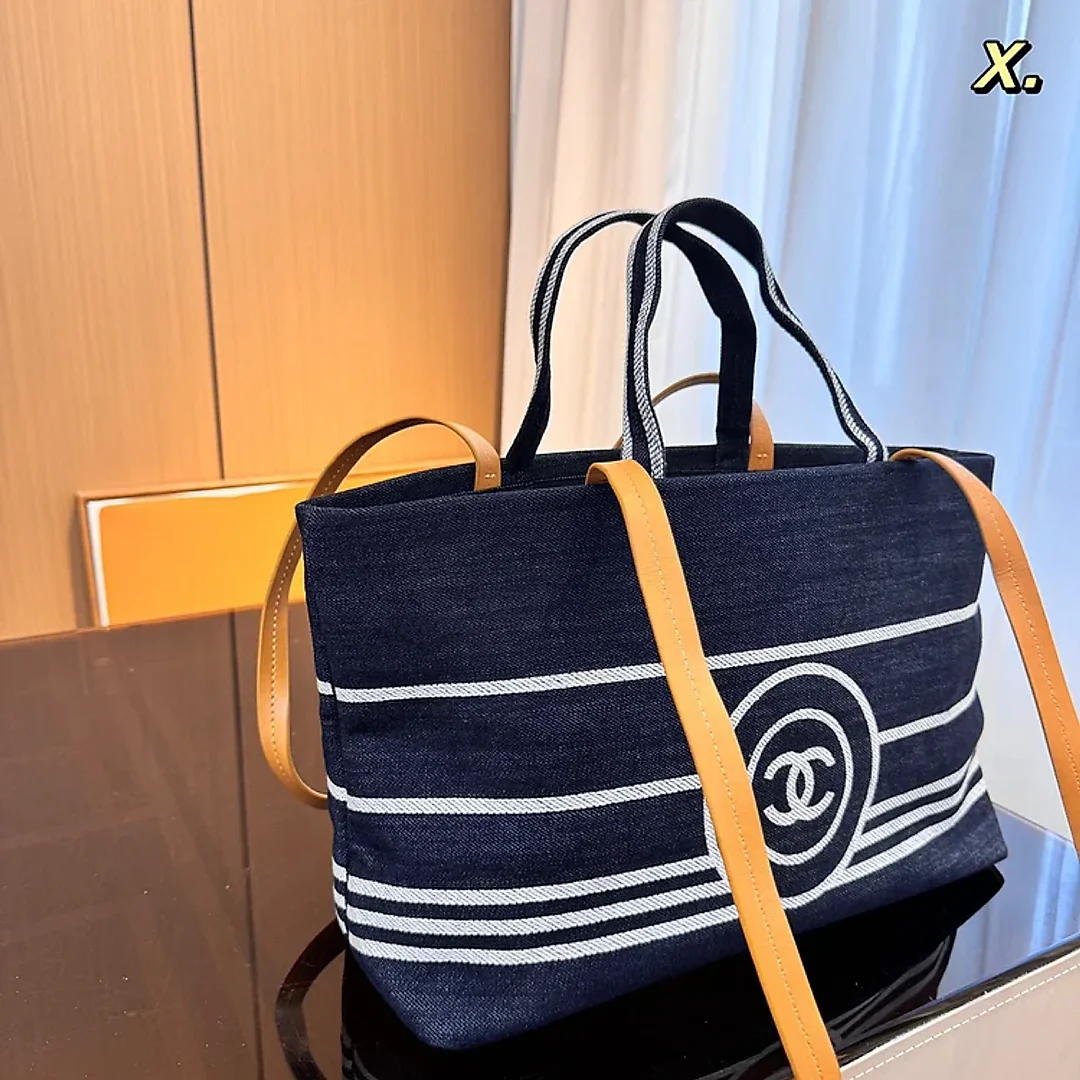 cc new arrival tote bag size: 35*15*25cm