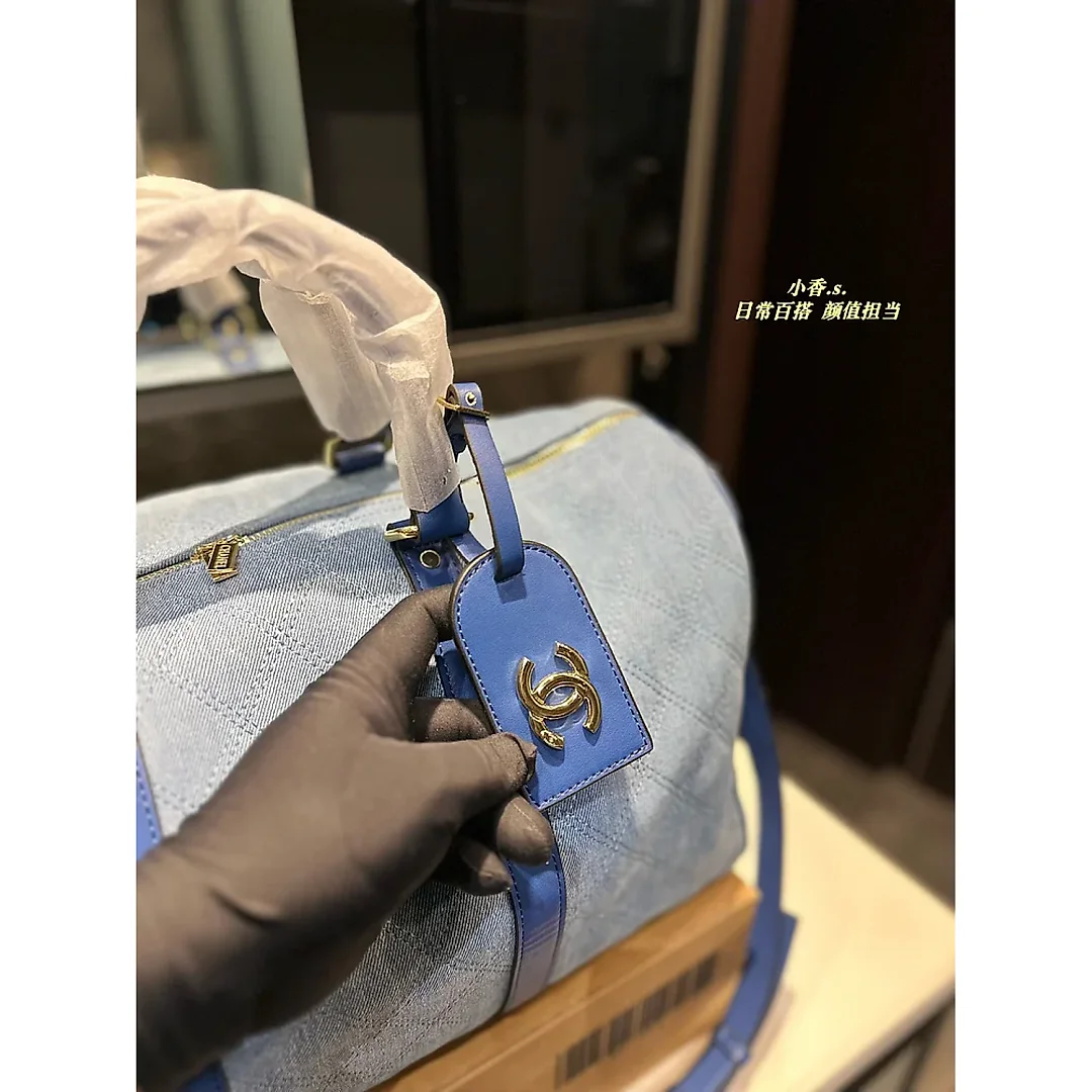 Cc new arrival travel bag size: 45*26 cm