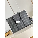 Louis Sac Plat Horizontal Zippé size: 39x30x7CM