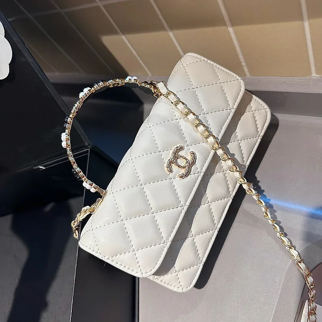 cc woc new arrival bag size : 19 cm
