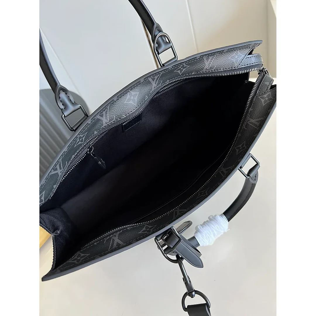 Louis Sac Plat Horizontal Zippé size: 39x30x7CM