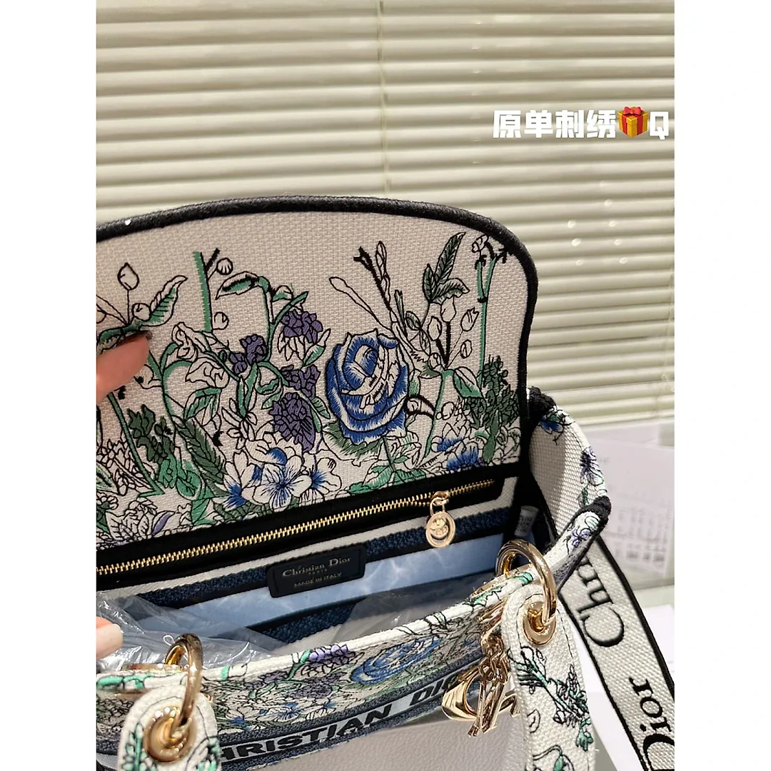 CD travel star women bag