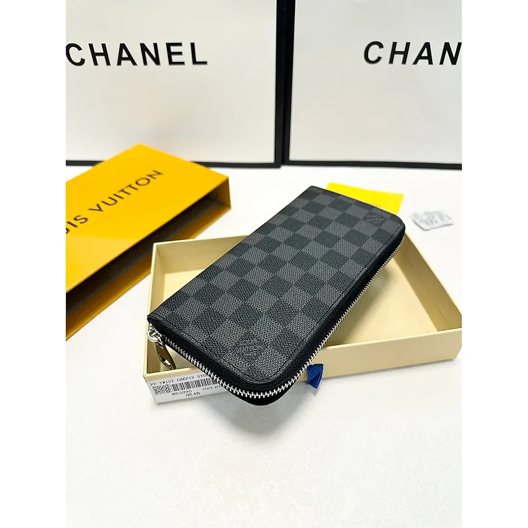 Louis new arrival wallet size : 20×10 cm