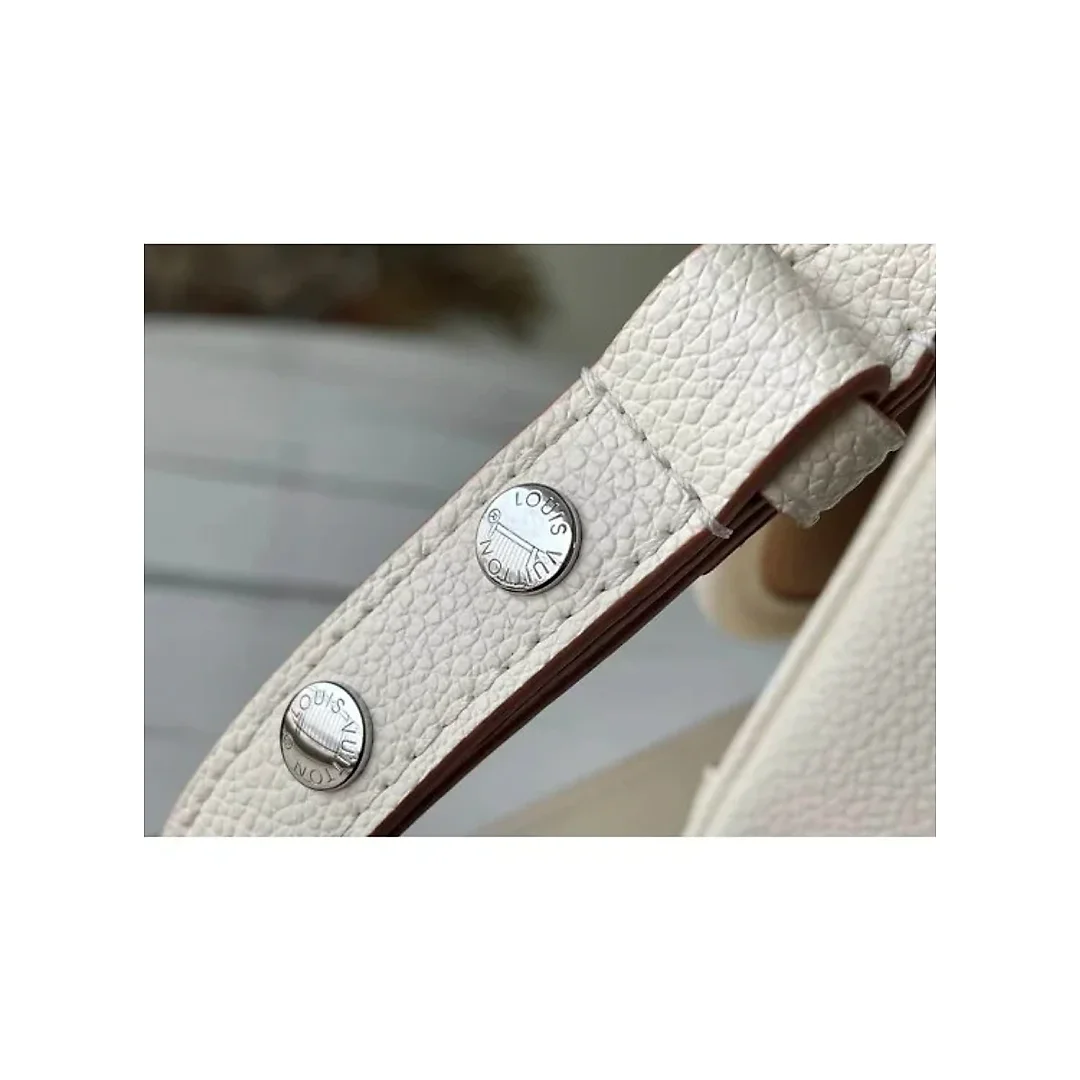 Model: M59457 Size: 24.5 x 15.5 x 9 cm