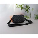 Louis new arrival bag size : 23x14x6 cm